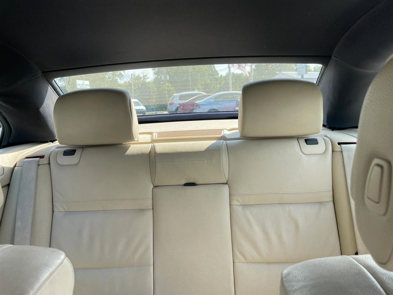 BMW 3-Series  2010