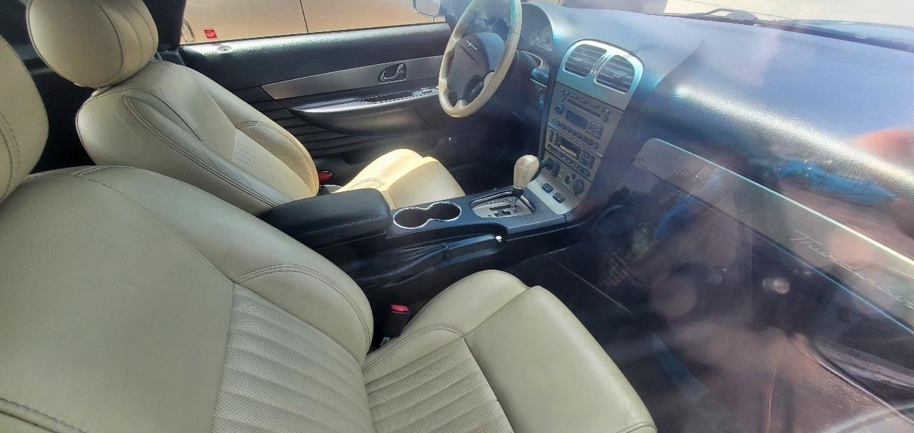 Ford Thunderbird Deluxe 2005