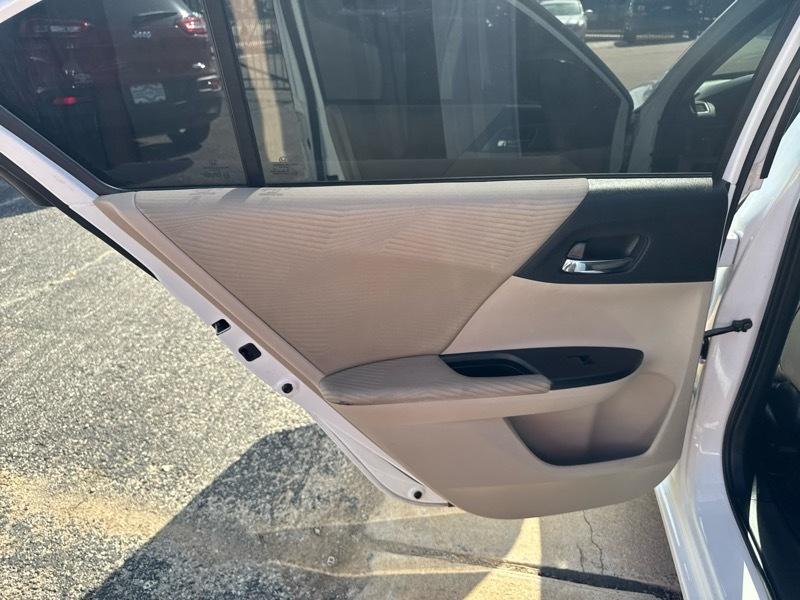 Honda Accord LX Sedan CVT 2014