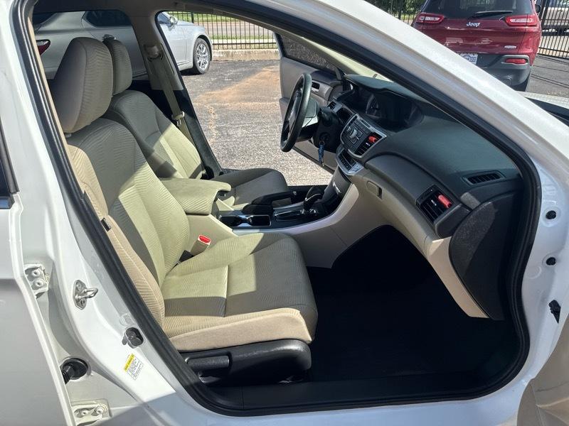 Honda Accord LX Sedan CVT 2014