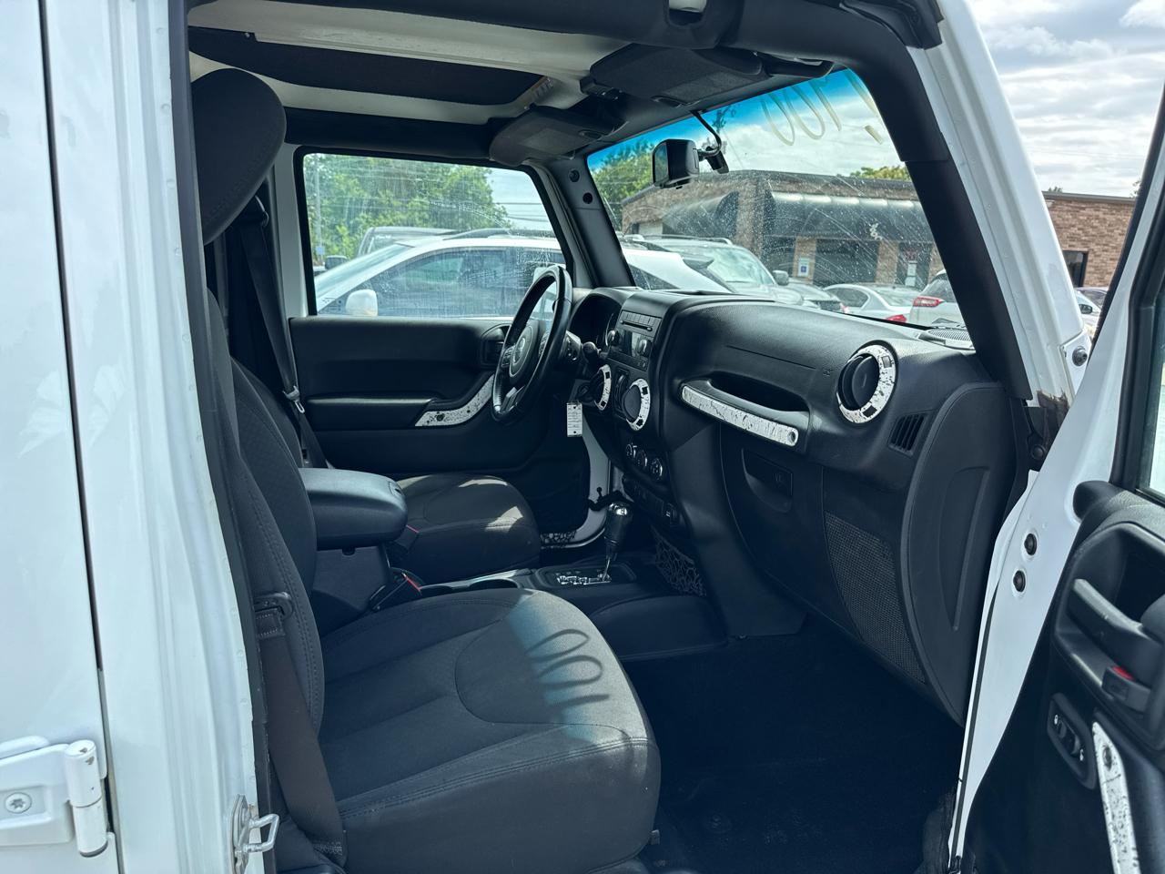 Jeep Wrangler Unlimited Sport 4WD 2017