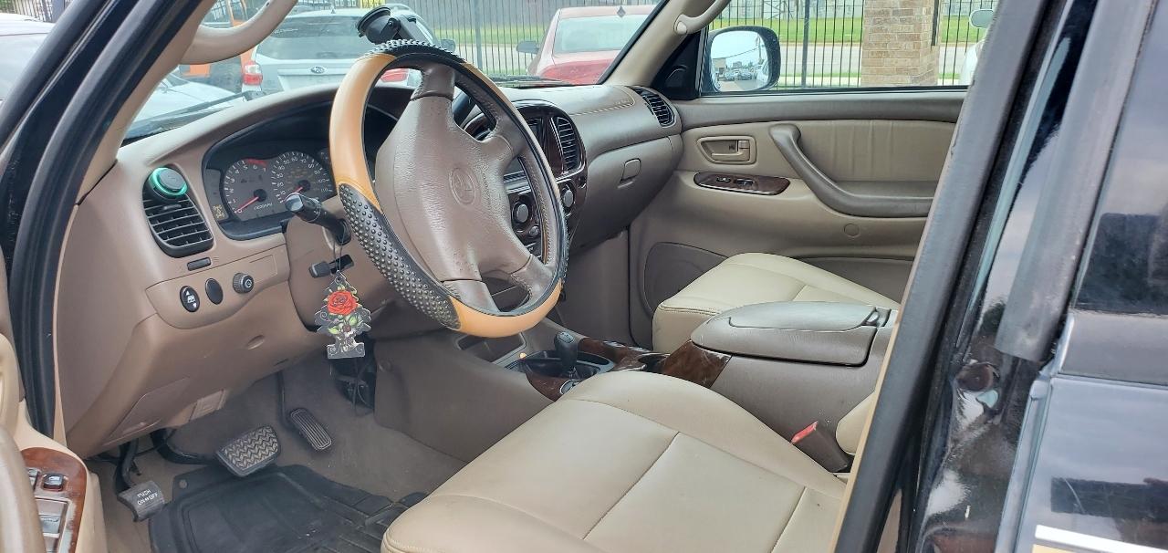 Toyota Sequoia  2002