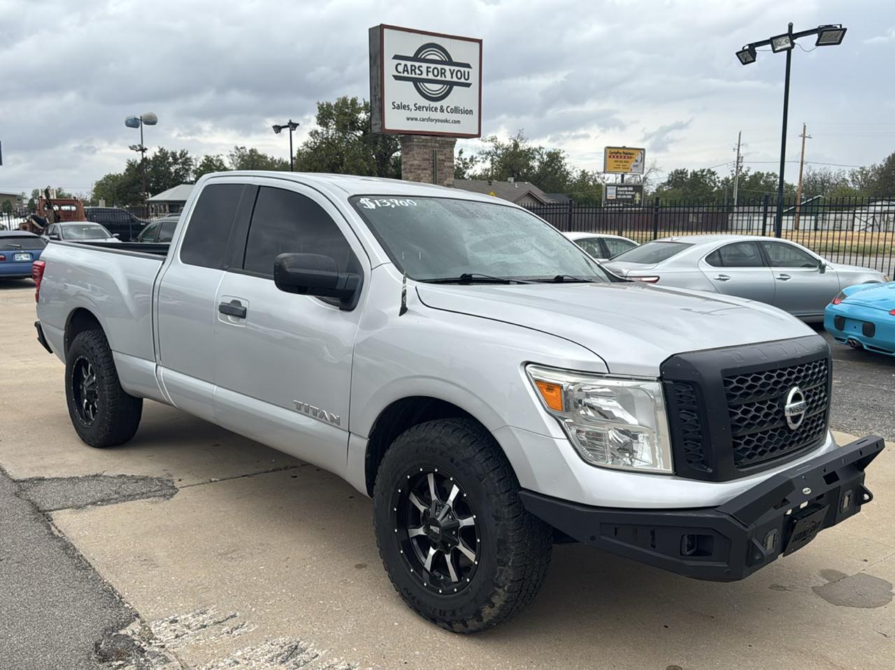 Nissan Titan S King Cab 4WD 2017