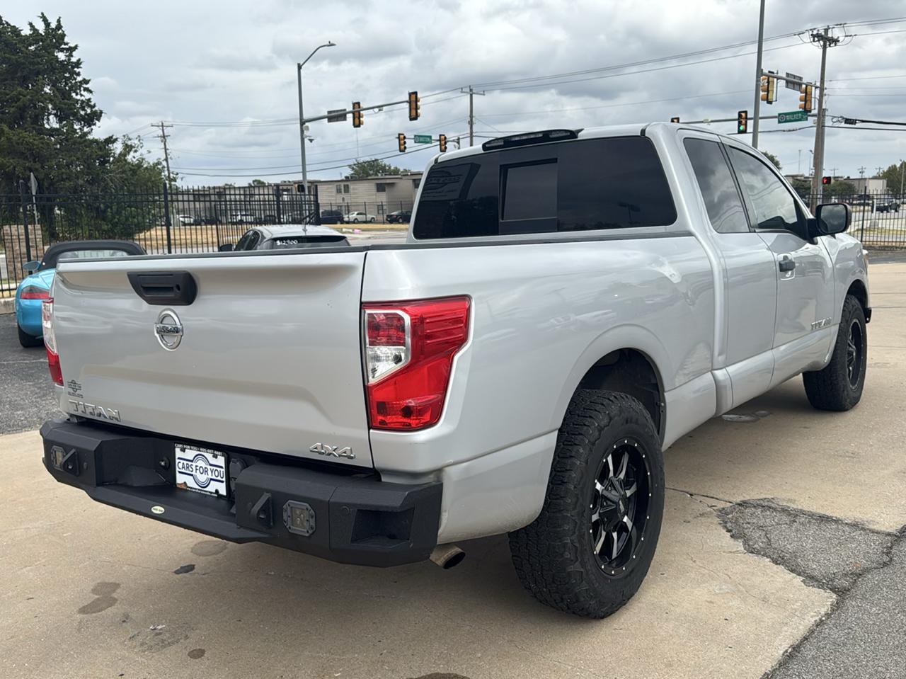 Nissan Titan S King Cab 4WD 2017
