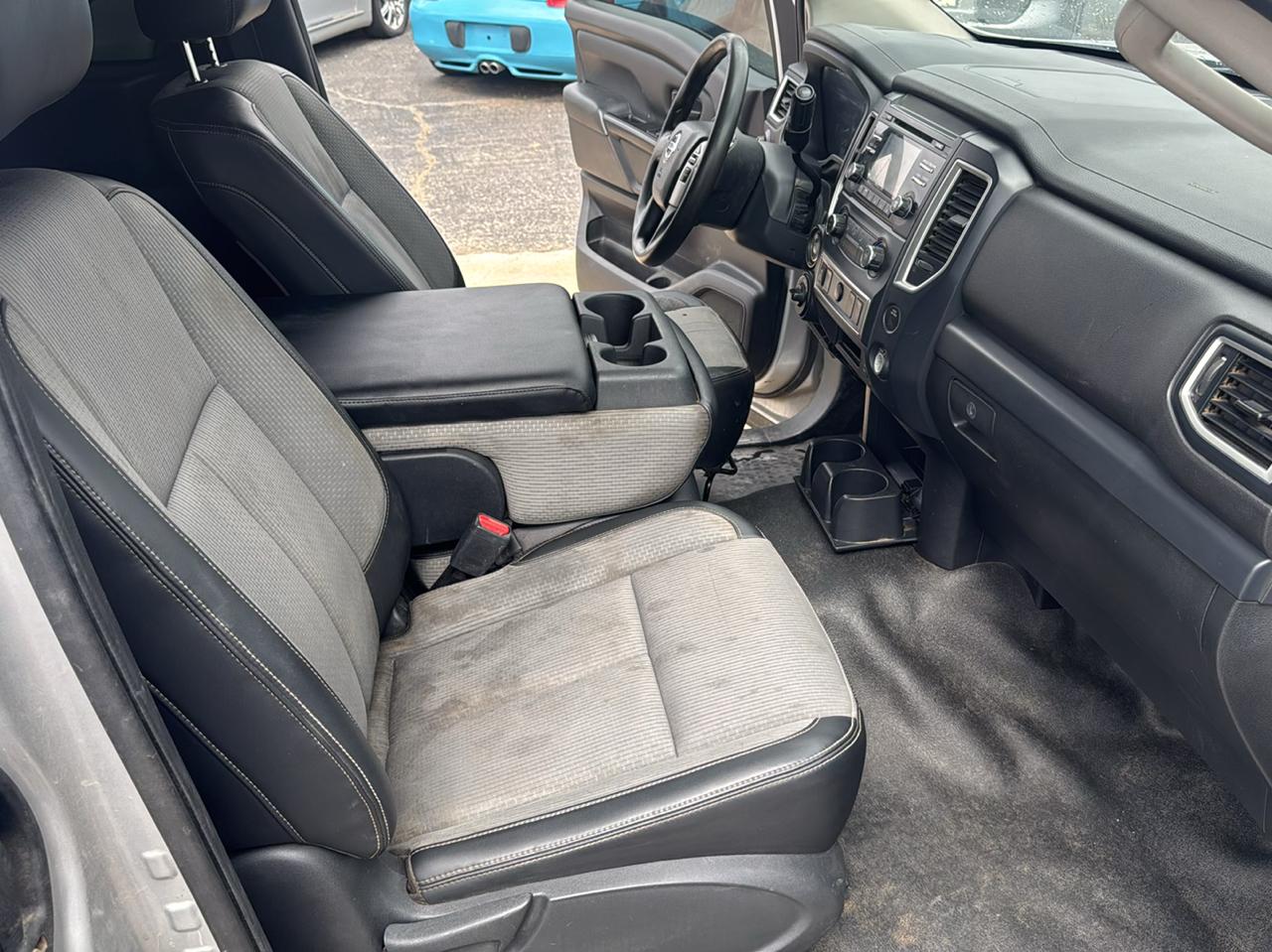 Nissan Titan S King Cab 4WD 2017