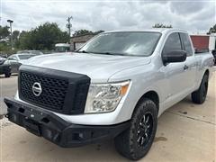 2017 Nissan Titan 