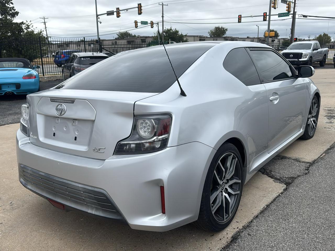 Scion tC Sports Coupe 6-Spd AT 2014