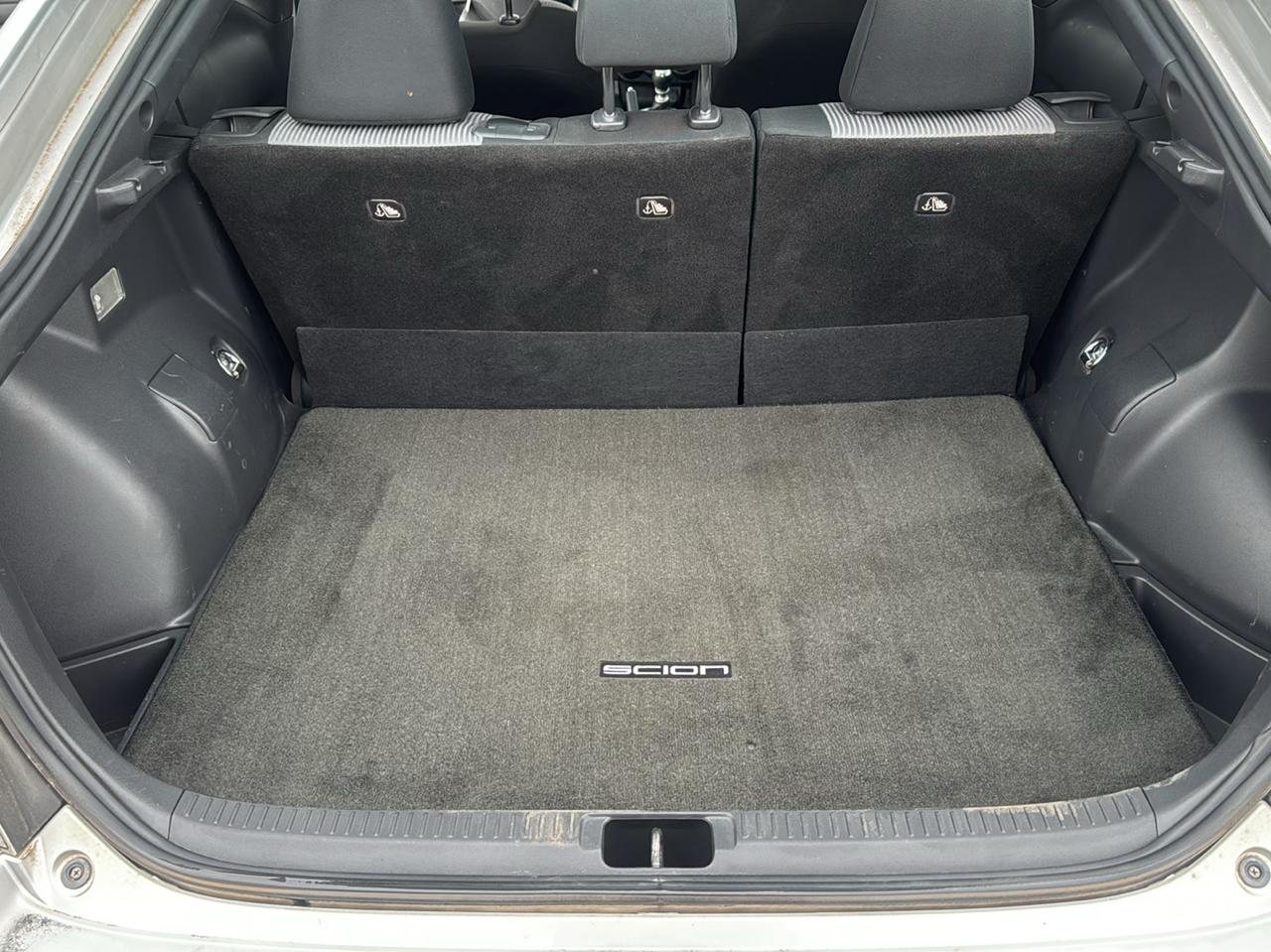 Scion tC Sports Coupe 6-Spd AT 2014
