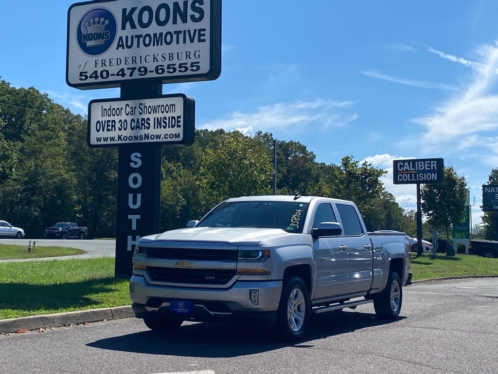 2017 Chevrolet Silverado 1500 4WD Crew Cab 153.0" LT w/2LT