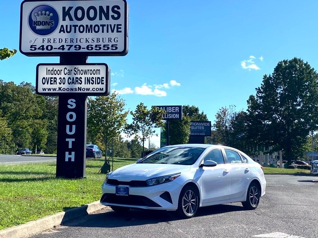 2024 Kia Forte LXS's photo