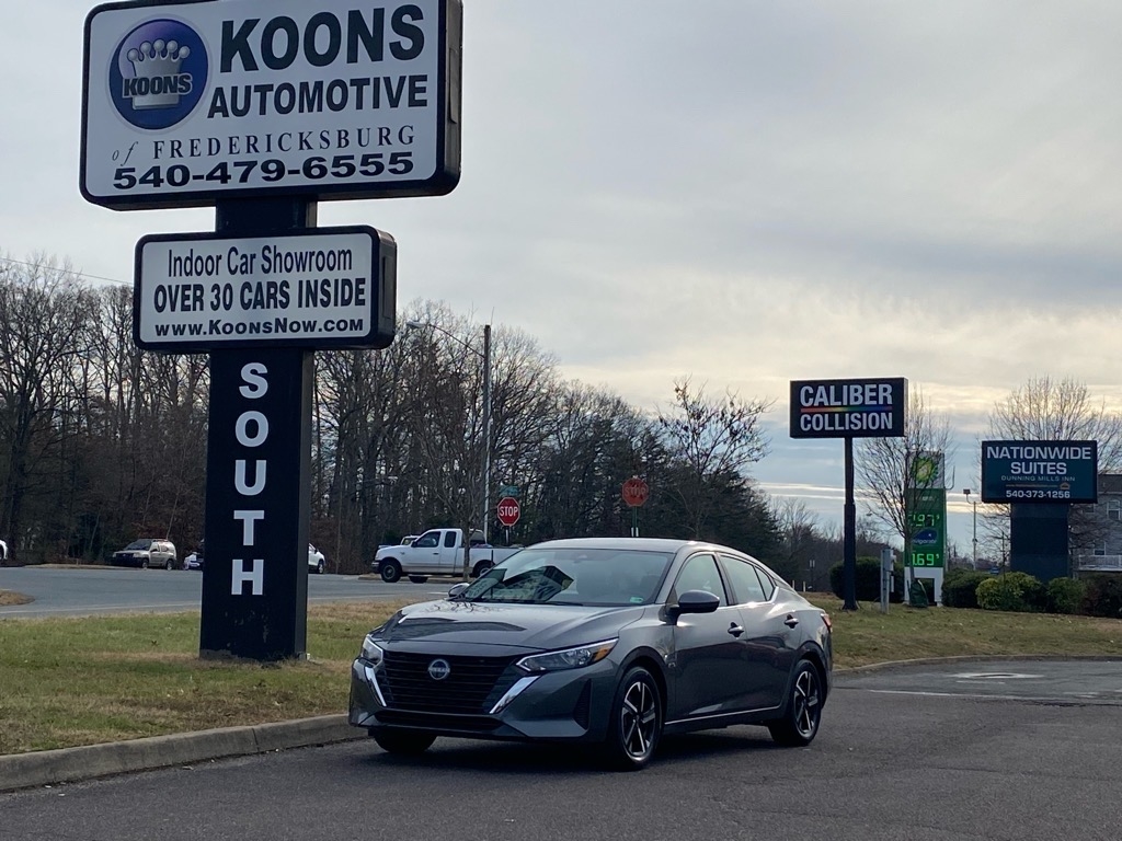 2025 Nissan Sentra SV's photo