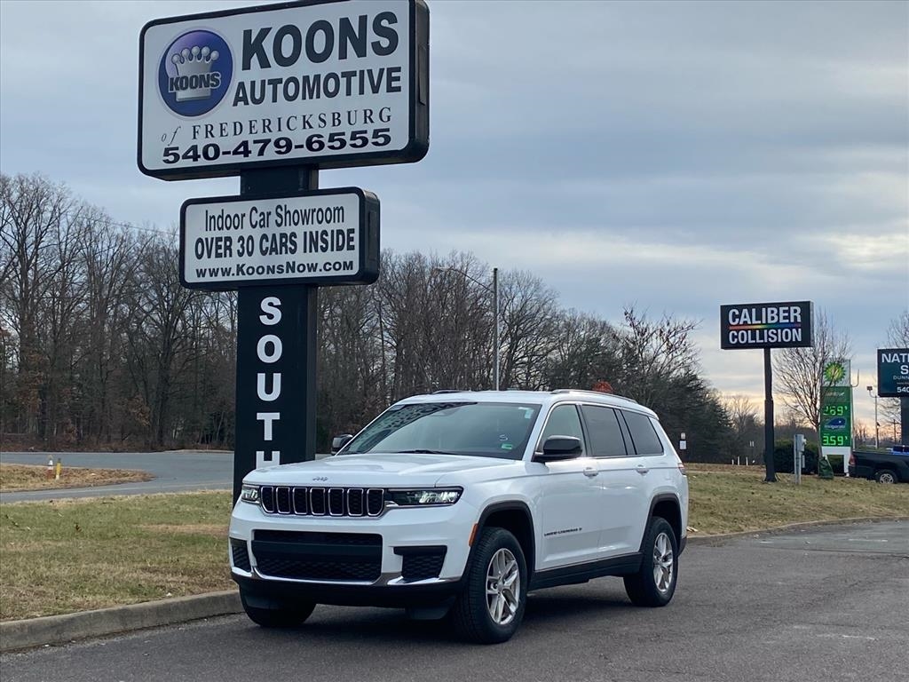 2023 Jeep Grand Cherokee L Laredo's photo
