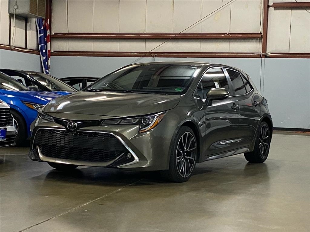 2019 Toyota Corolla Hatchback XSE's photo