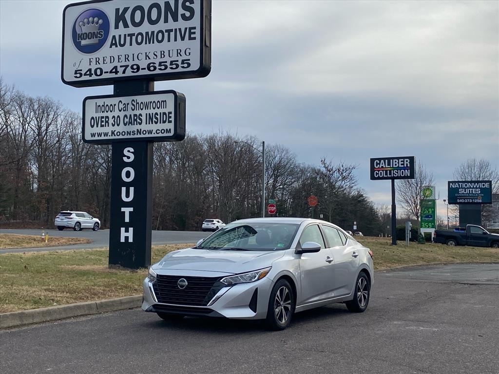 2023 Nissan Sentra SV's photo