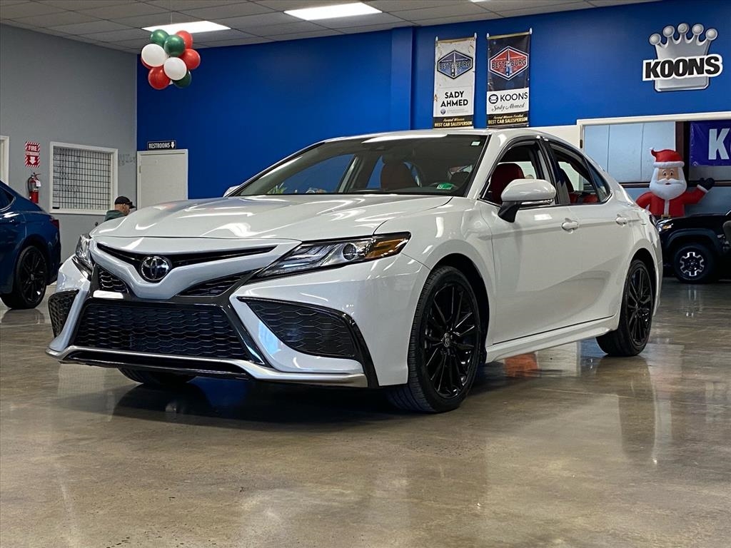 2024 Toyota Camry XSE's photo