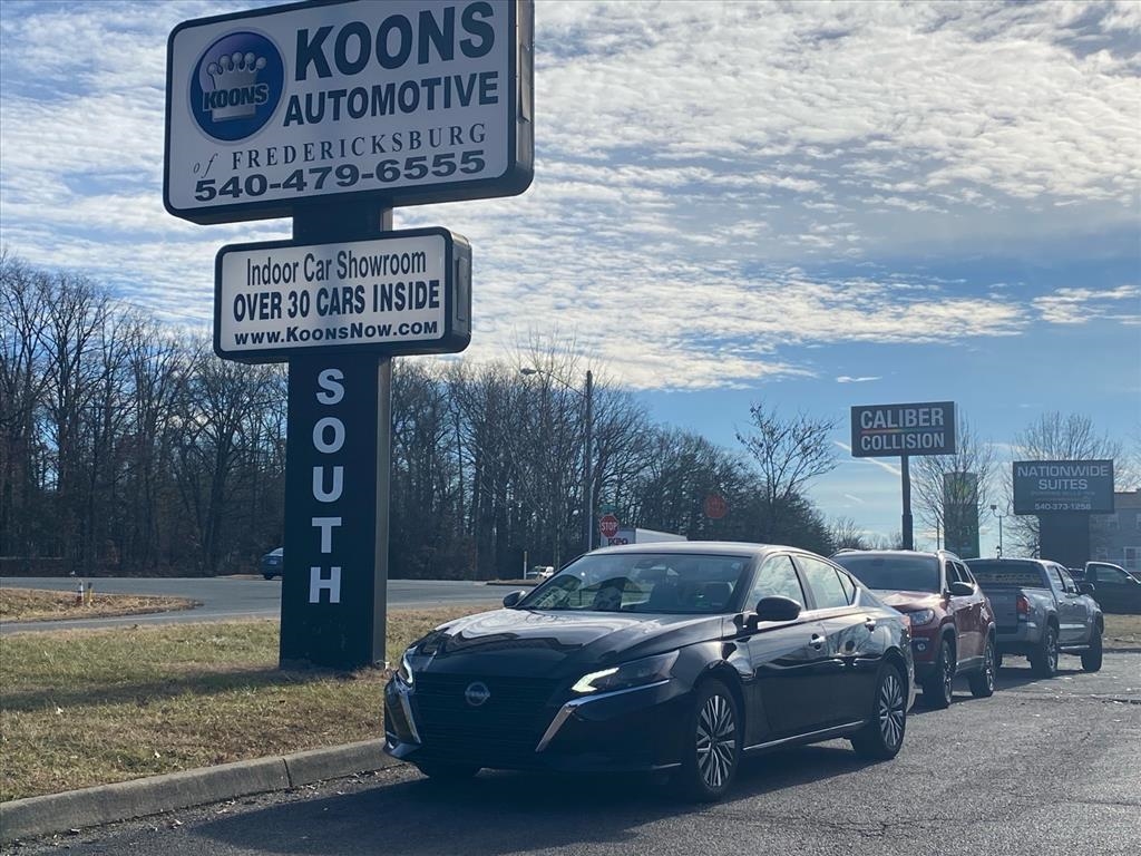 2025 Nissan Altima SV's photo