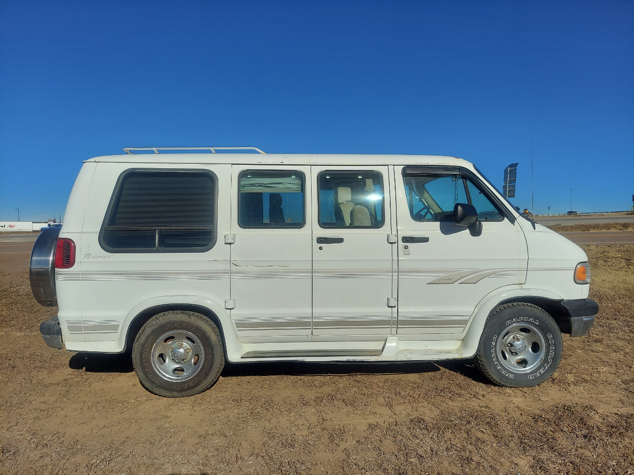 Dodge Ram Van 2500 109" WB 1996