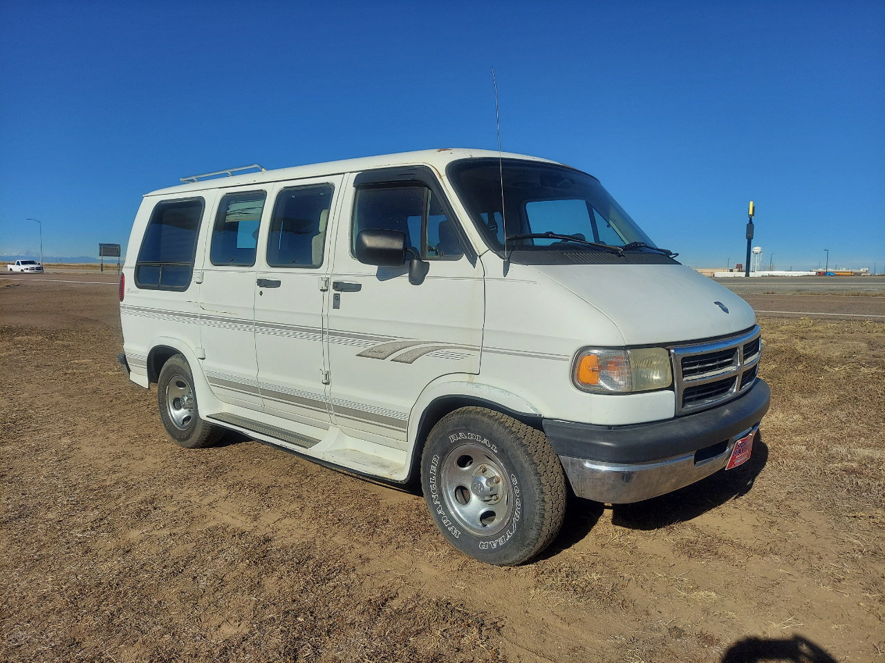 Dodge Ram Van 2500 109" WB 1996