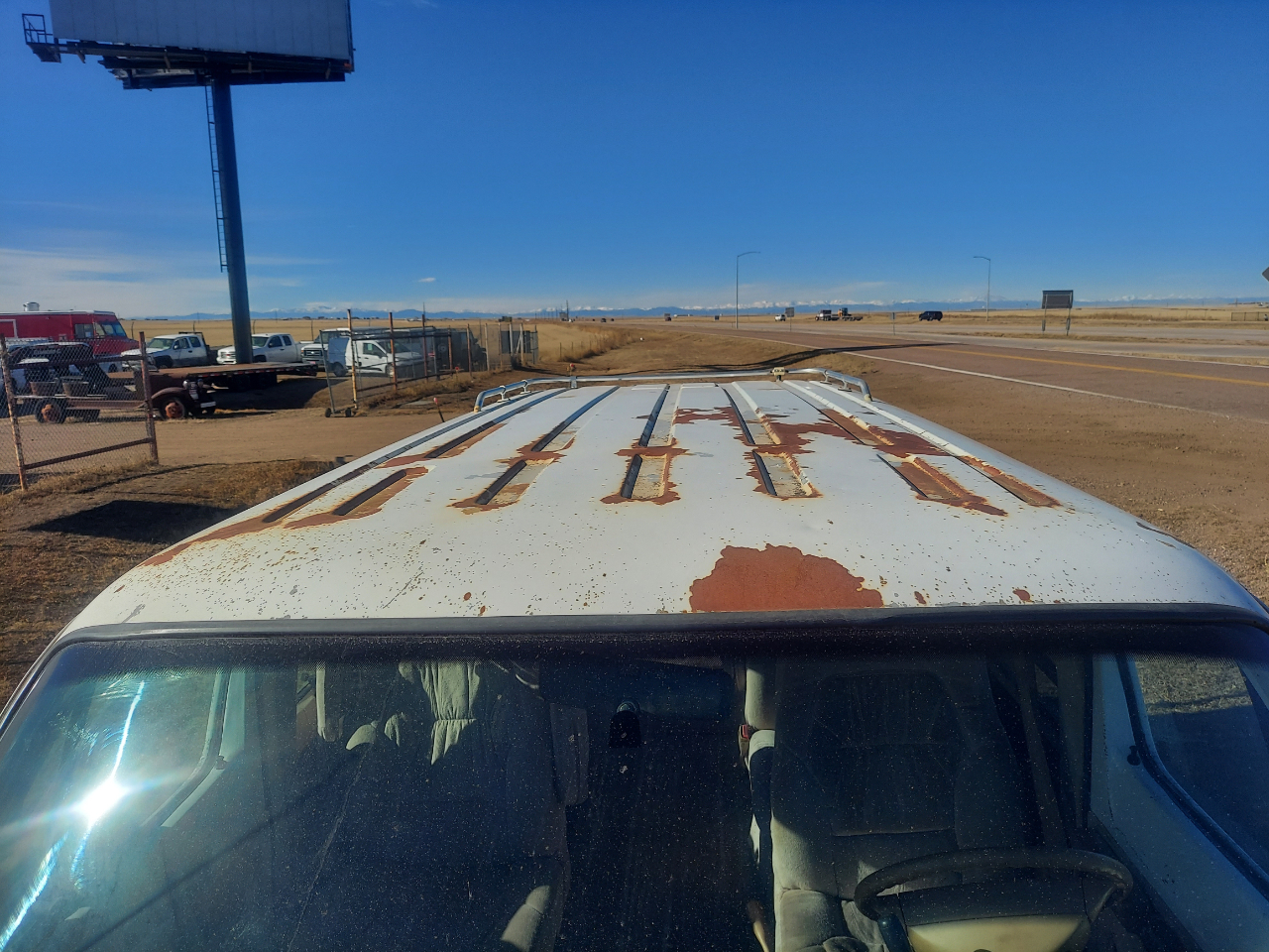 Dodge Ram Van 2500 109" WB 1996