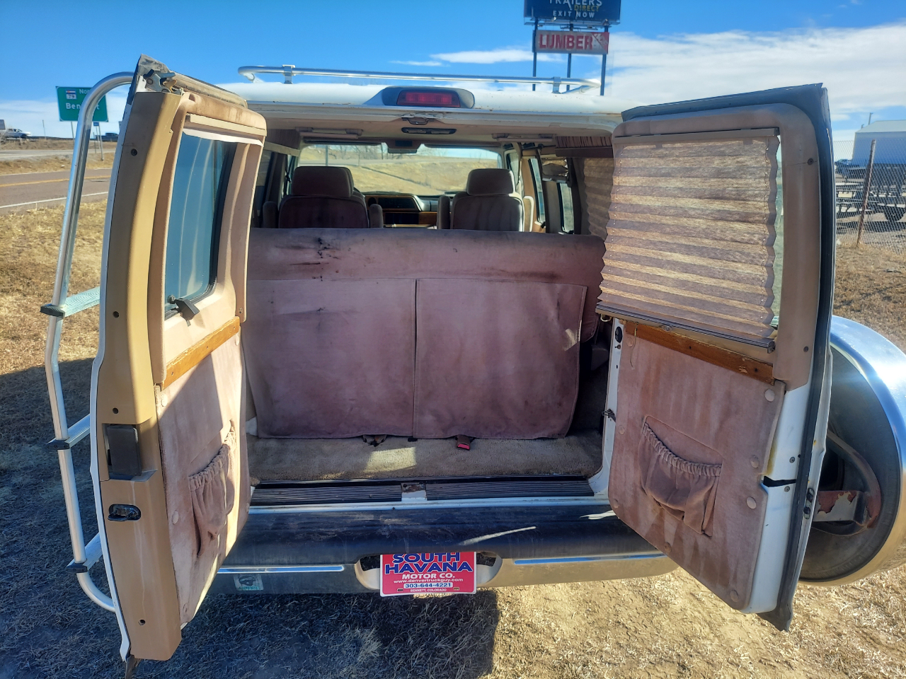 Dodge Ram Van 2500 109" WB 1996