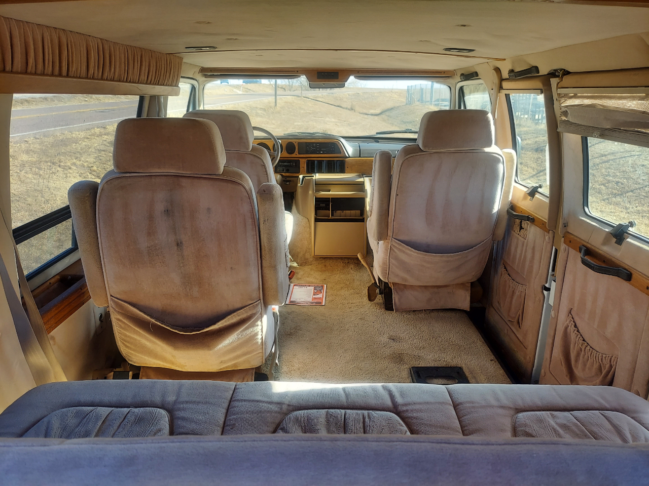 Dodge Ram Van 2500 109" WB 1996