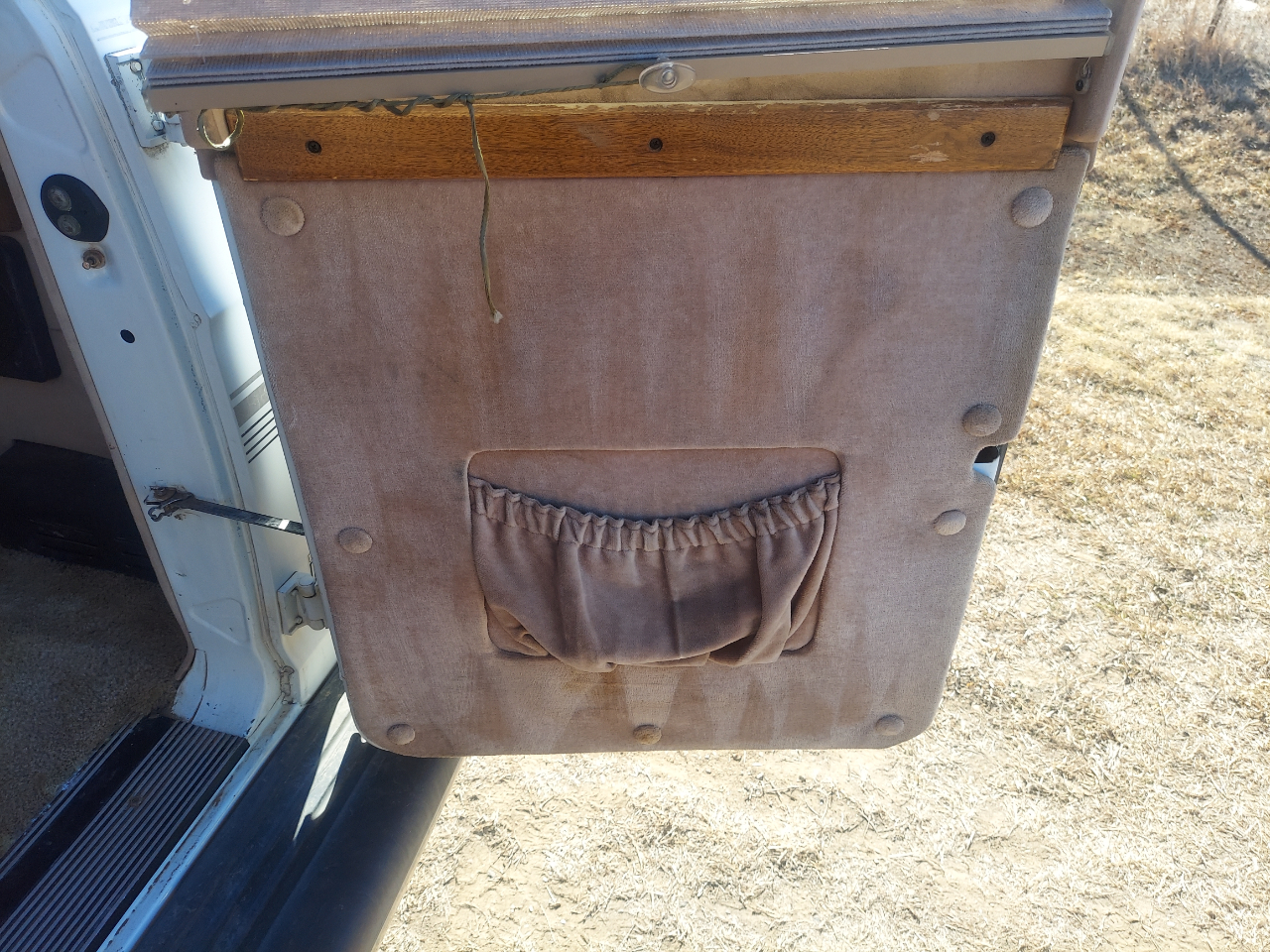 Dodge Ram Van 2500 109" WB 1996