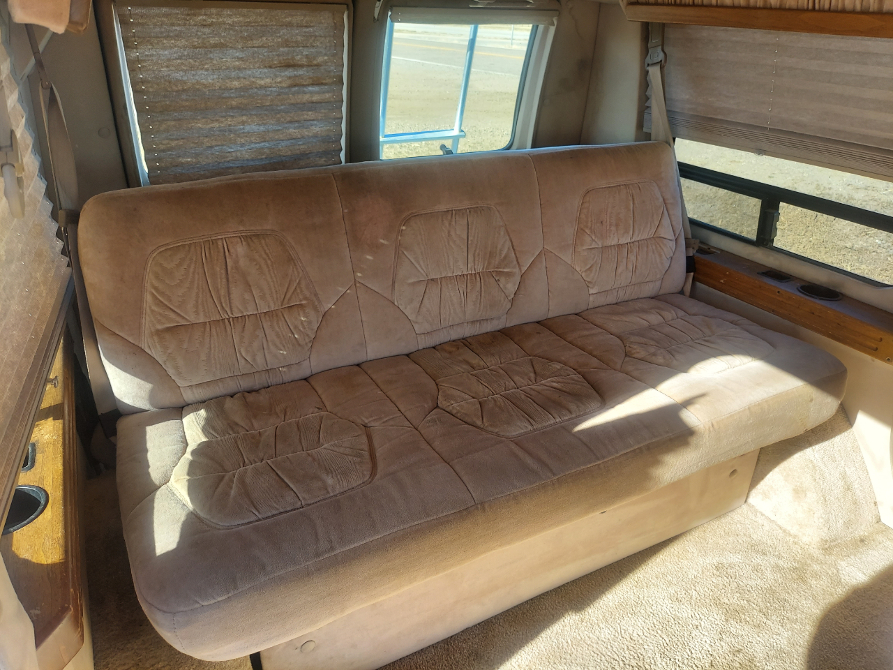 Dodge Ram Van 2500 109" WB 1996