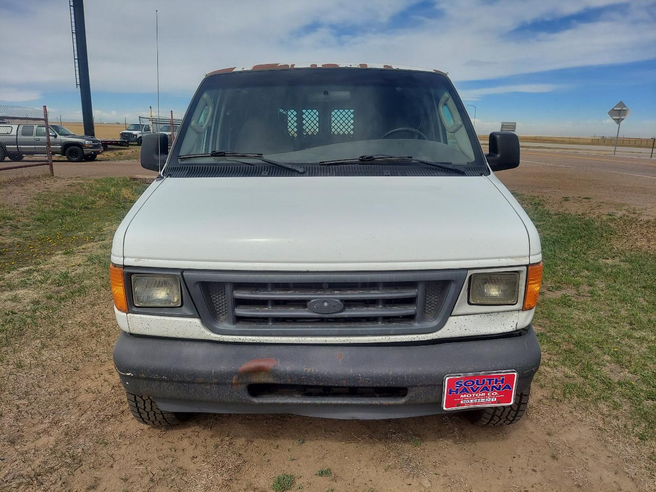 Ford Econoline Cargo Van E-250 2004