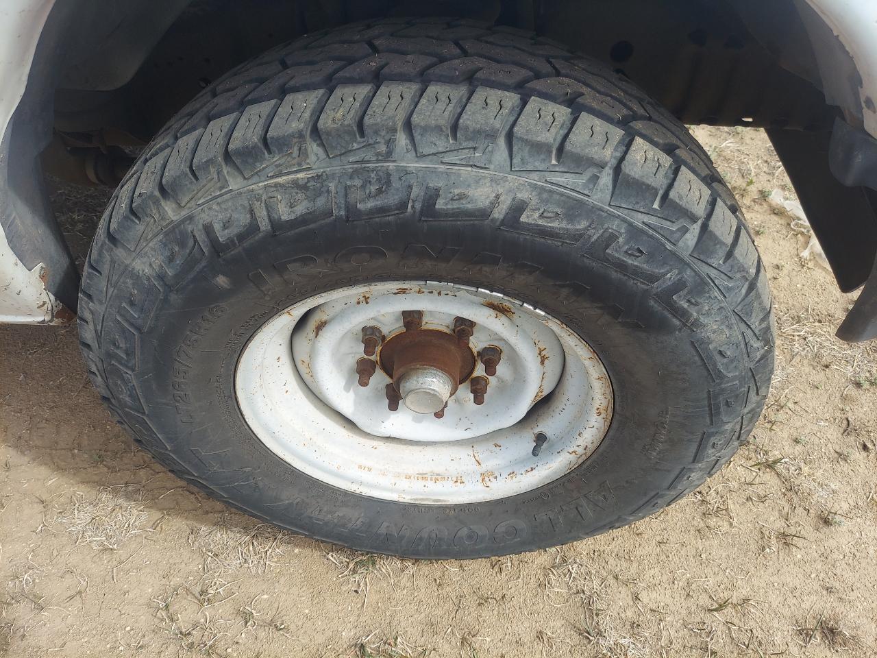 Ford Econoline Cargo Van E-250 2004