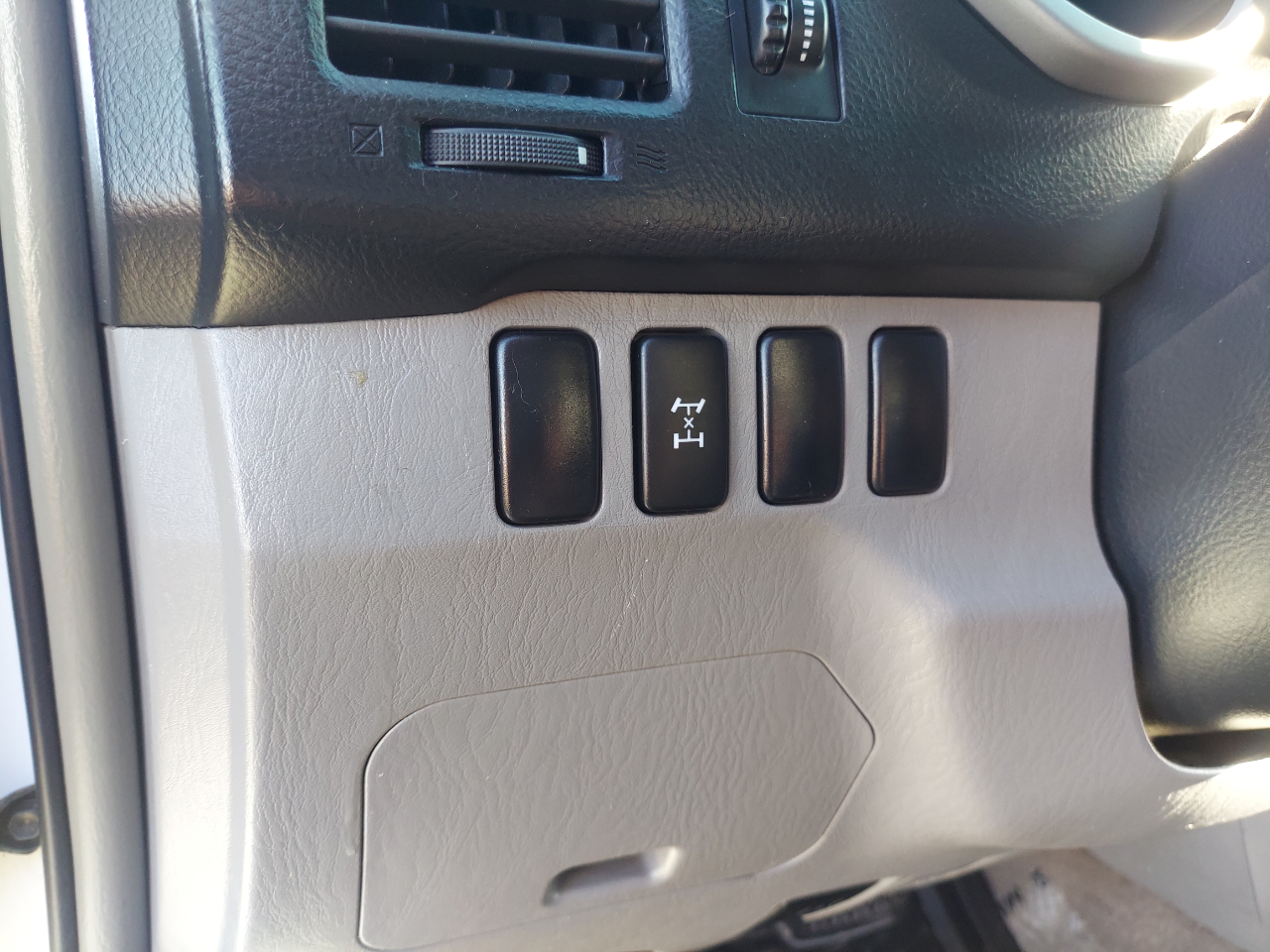 Toyota 4Runner SR5 V6 4WD 2004