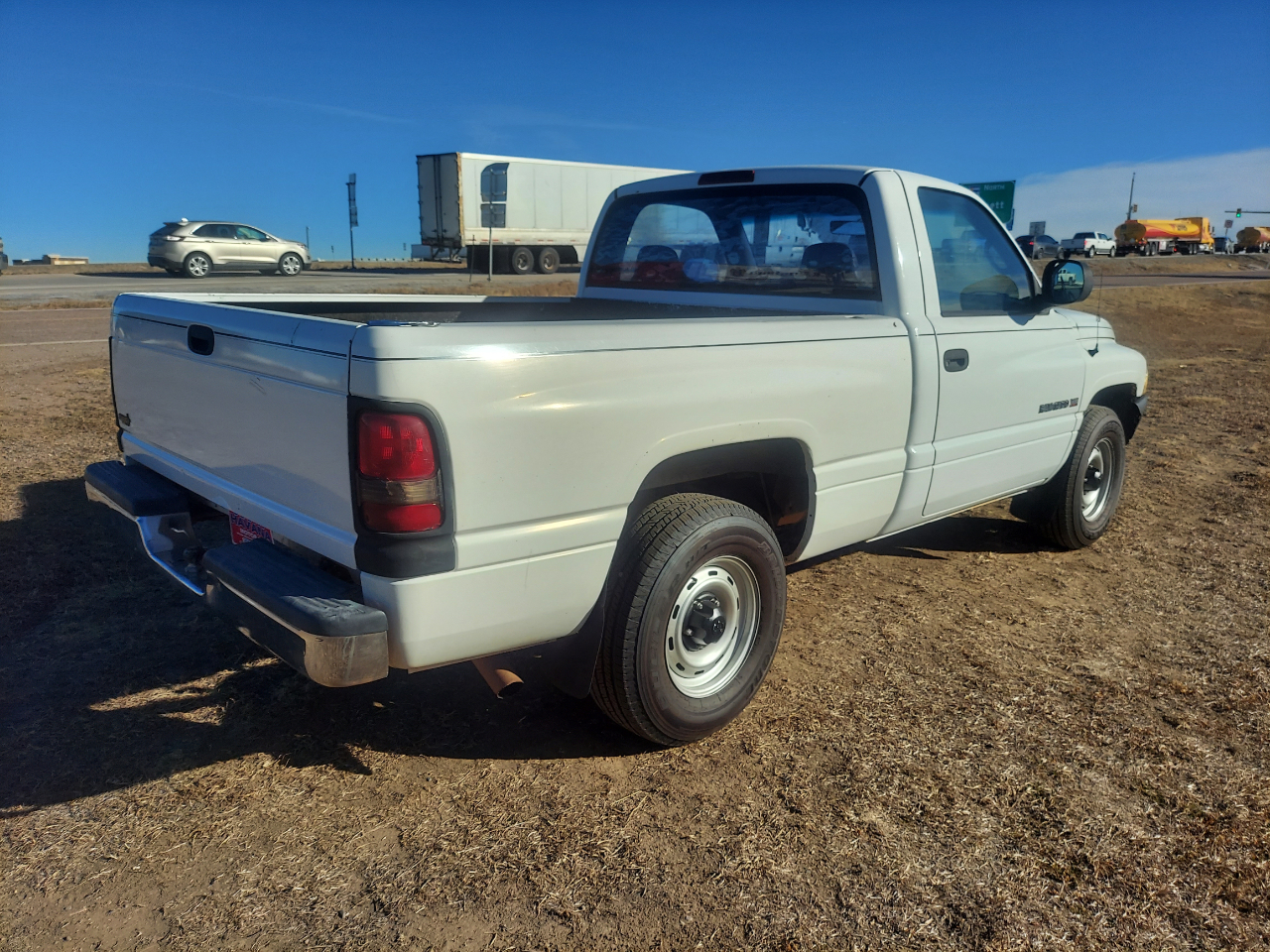 Dodge Ram 1500 WS Reg. Cab Short Bed 2WD 2001