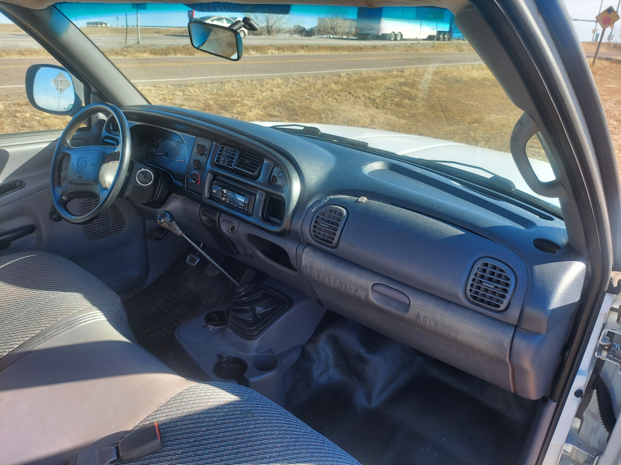 Dodge Ram 1500 WS Reg. Cab Short Bed 2WD 2001