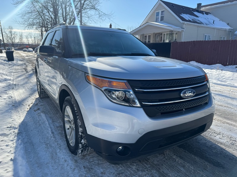 Ford Explorer XLT 4WD 2011