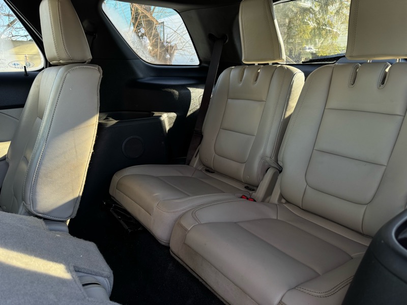 Ford Explorer XLT 4WD 2011