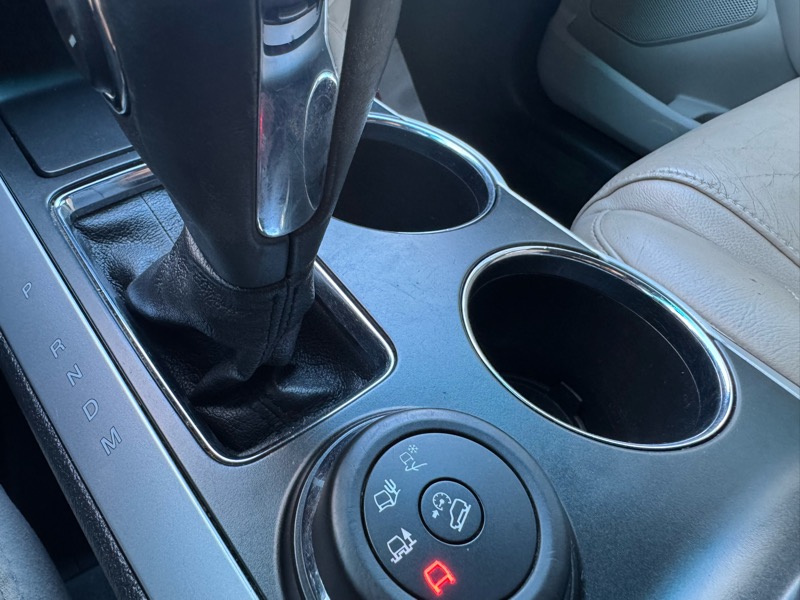 Ford Explorer XLT 4WD 2011