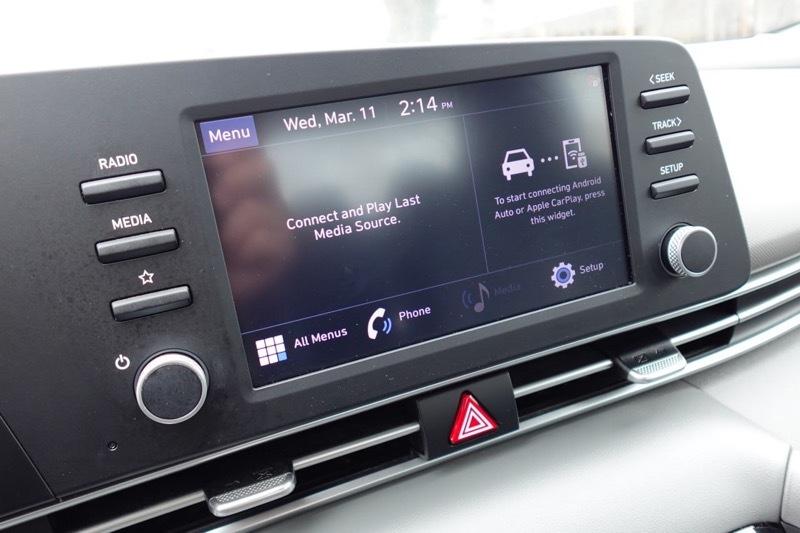 Hyundai Elantra SEL 2022