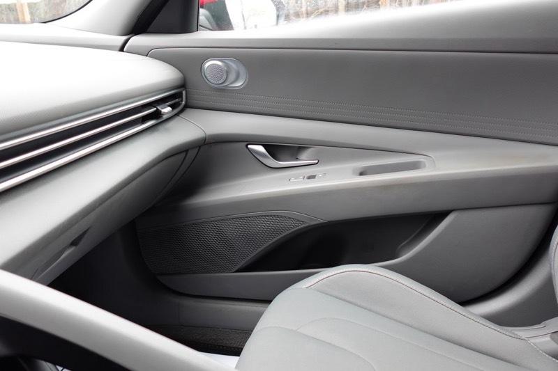 Hyundai Elantra SEL 2022