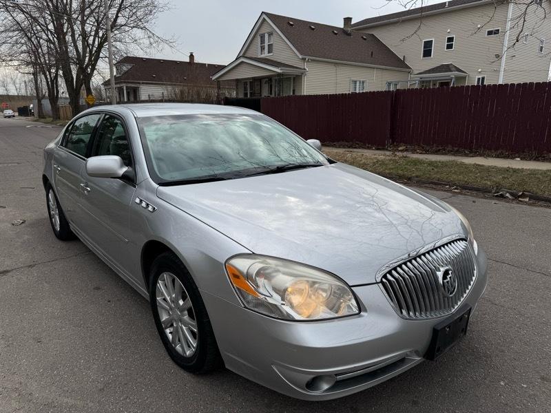 Buick Lucerne CX 2011