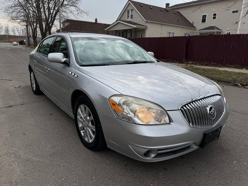 Buick Lucerne CX 2011