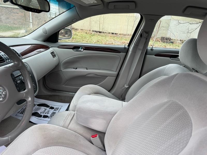 Buick Lucerne CX 2011