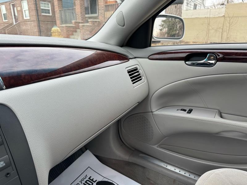 Buick Lucerne CX 2011