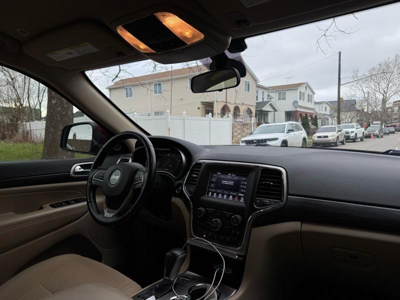 Jeep Grand Cherokee Laredo E 2WD 2021