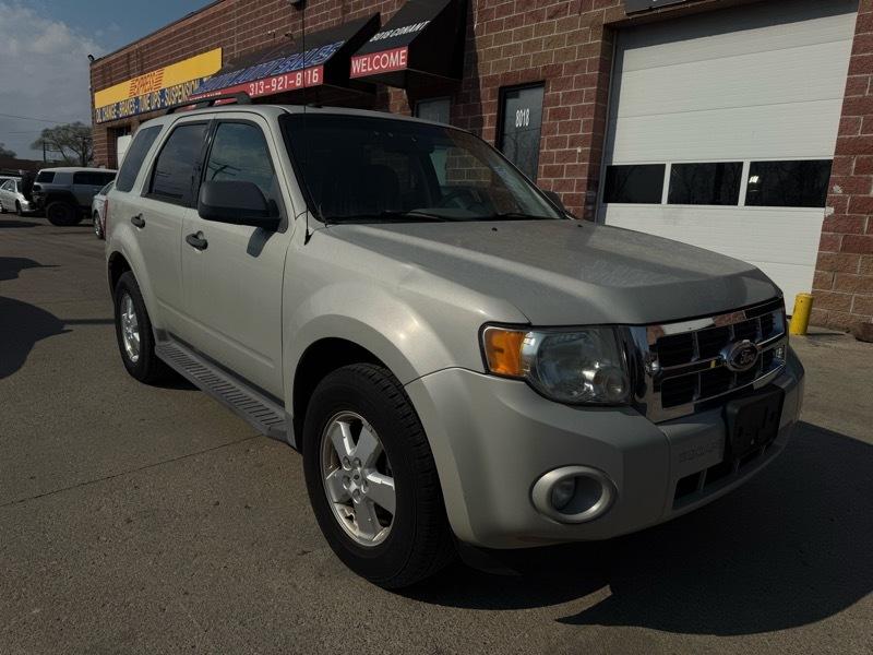 Ford Escape XLT FWD I4 2009