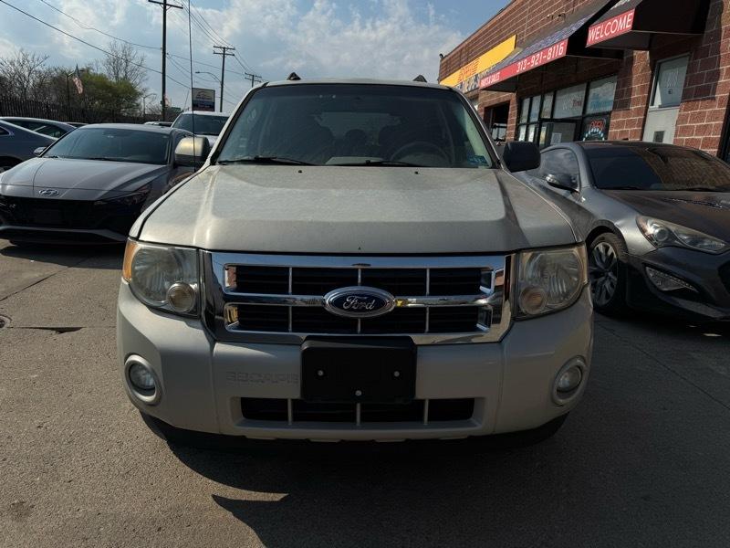 Ford Escape XLT FWD I4 2009