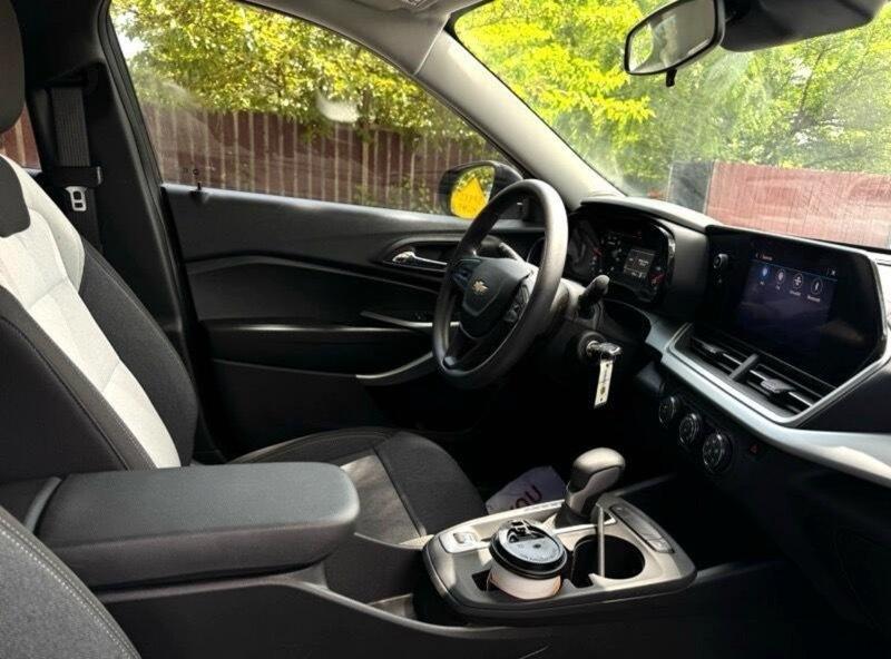 Chevrolet Trax LS 2025