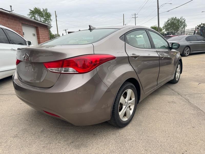 Hyundai Elantra Limited 2012