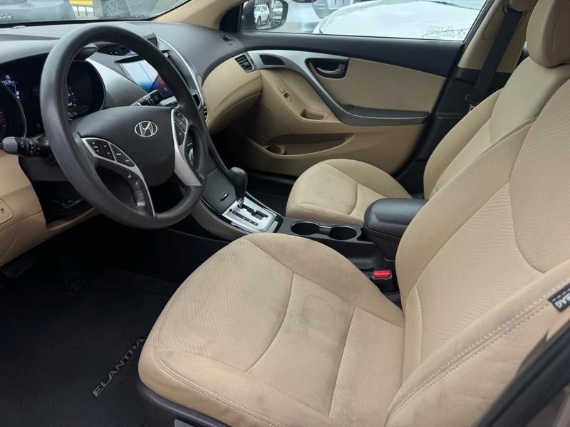 Hyundai Elantra Limited 2012