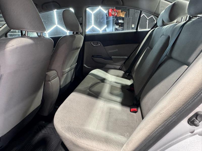 Honda Civic LX Sedan 5-Speed AT 2013