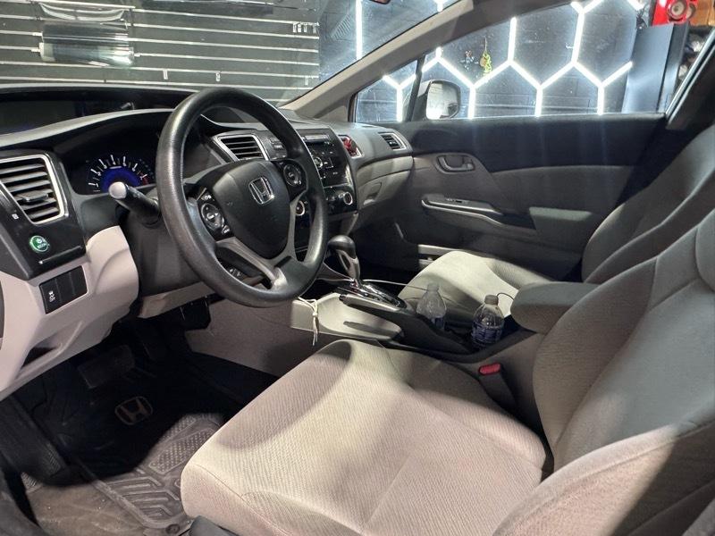 Honda Civic LX Sedan 5-Speed AT 2013