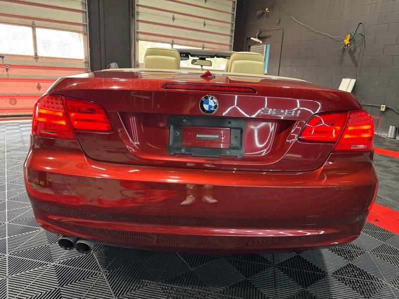 BMW 3-Series 328i Convertible 2011